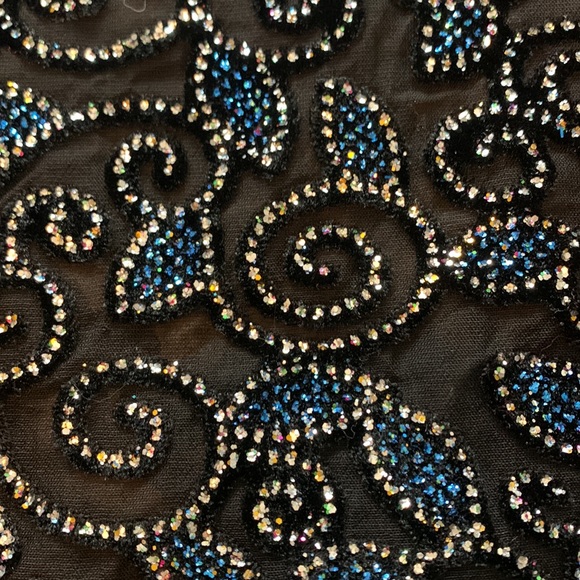 Beautiful Wrap - Picture 2 of 4